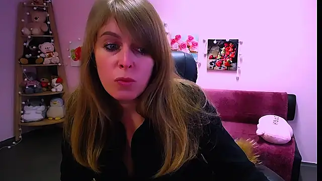 Hot Milady online show from 02.12.26