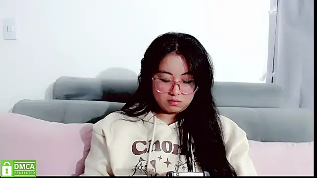 Snapshot of mariana_katto chatting on 04.18.26 mariana katto online show from 04.18.26