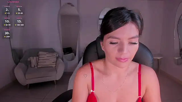 ValeriaRoldanX online show from 02.15.25