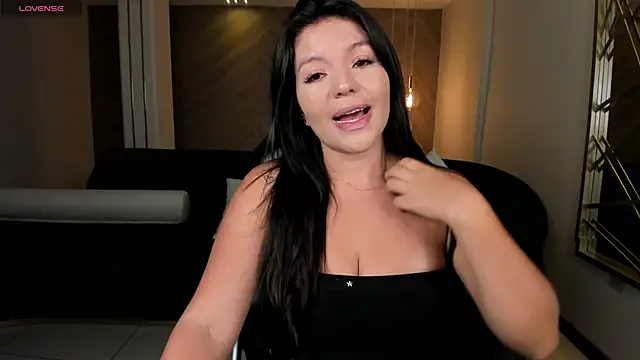 ValeriaRoldanX online show from 04.10.26