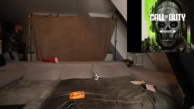 MacTroy online show from 12.15.24