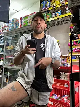 JuanZapata33 online show from 04.07.26