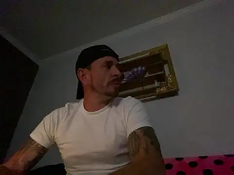 Snapshot of Gman143187 chatting on 06.27.26 Gman143187 online show from 06.27.26