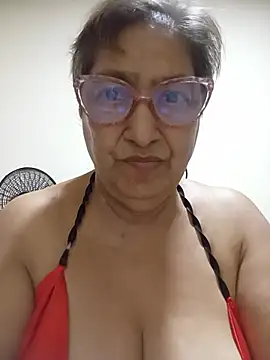 Snapshot of florecita69 chatting on 07.24.26 florecita69 online show from 07.24.26