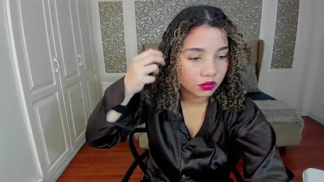 Mayaa ross online show from 10.10.25