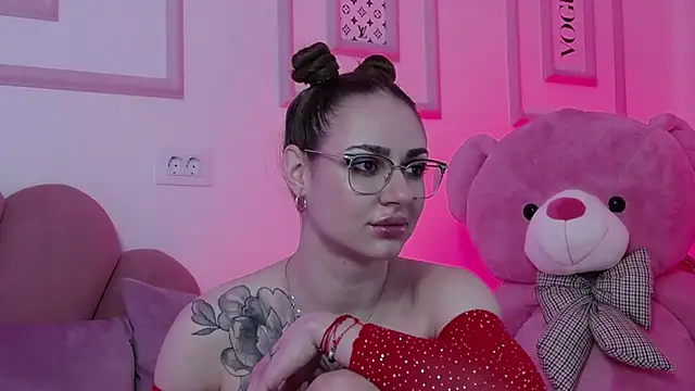 Abby  White online show from 03.18.25