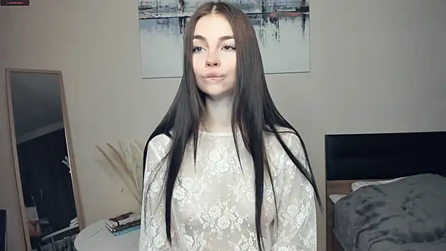 MaryJacksoon online show from 11.18.25