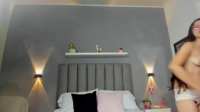 Snapshot of angelica_dymond chatting on 01.03.25 angelica dymond online show from 01.03.25