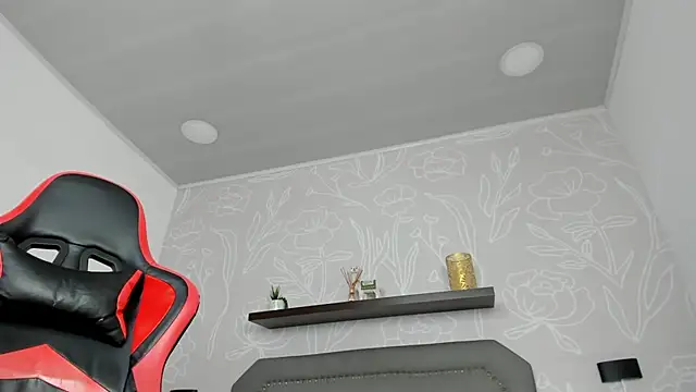 Snapshot of angelica_dymond chatting on 03.19.25 angelica dymond online show from 03.19.25