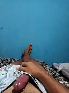 Snapshot of 1995eduardo chatting on 02.06.25 1995eduardo online show from 02.06.25