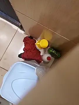 Snapshot of 1995eduardo chatting on 02.18.25 1995eduardo online show from 02.18.25