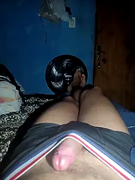 Snapshot of 1995eduardo chatting on 03.09.25 1995eduardo online show from 03.09.25