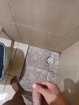 Snapshot of 1995eduardo chatting on 03.12.25 1995eduardo online show from 03.12.25