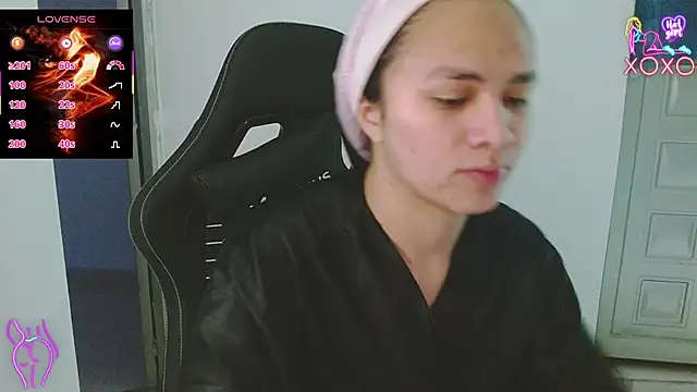 Snapshot of giuliana_andrade chatting on 02.12.26 giuliana andrade online show from 02.12.26