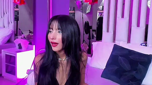 Snapshot of Kitty_Eliffe chatting on 02.11.25 Kitty Eliffe online show from 02.11.25