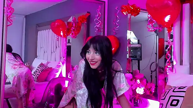 Snapshot of Kitty_Eliffe chatting on 02.14.25 Kitty Eliffe online show from 02.14.25