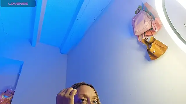 emma collson online show from 12.03.25