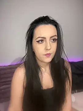 Ariel  Blossom online show from 01.03.25