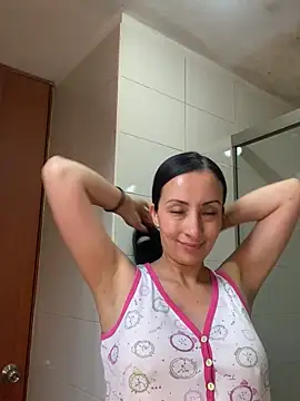 Snapshot of yaralyminjo2 chatting on 12.07.24 yaralyminjo2 online show from 12.07.24