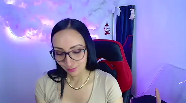 Snapshot of yaralyminjo2 chatting on 12.26.24 yaralyminjo2 online show from 12.26.24