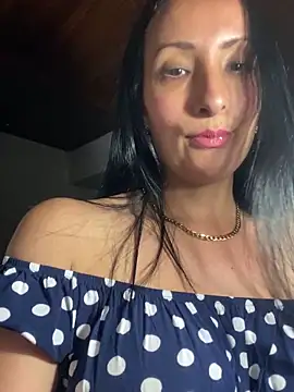 Snapshot of yaralyminjo2 chatting on 02.01.25 yaralyminjo2 online show from 02.01.25