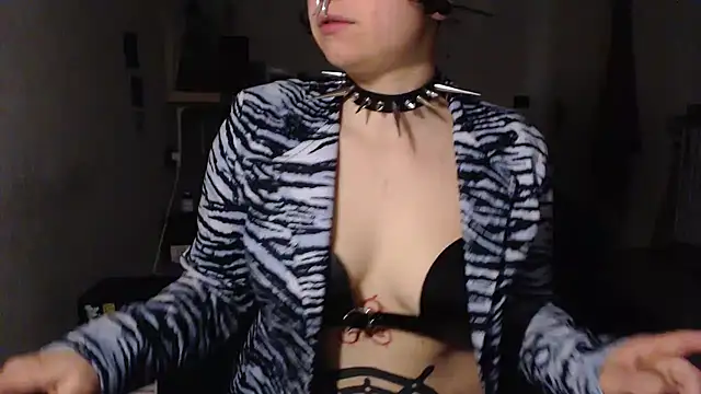 Snapshot of kinkyspirali chatting on 03.09.25 kinkyspirali online show from 03.09.25