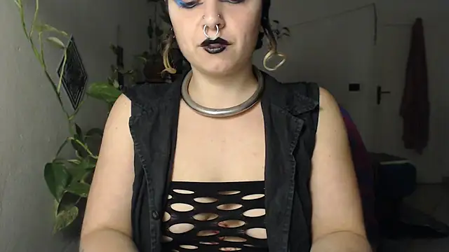 Snapshot of kinkyspirali chatting on 10.10.25 kinkyspirali online show from 10.10.25