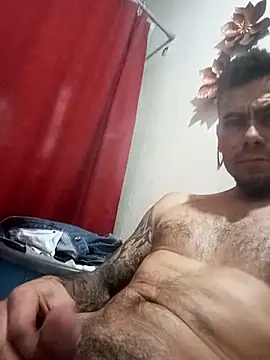 Snapshot of Hot796 chatting on 10.24.25 Hot796 online show from 10.24.25