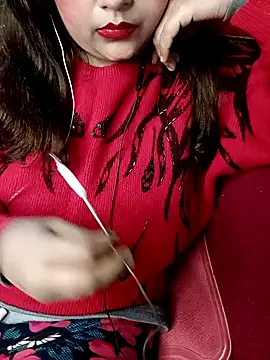 Snapshot of Sexy_Queen6 chatting on 12.23.24 Sexy Queen6 online show from 12.23.24