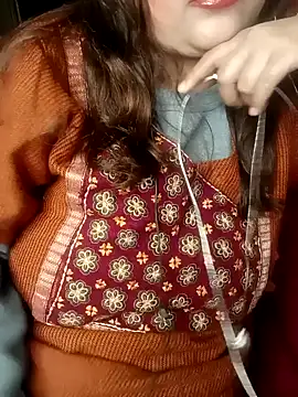 Snapshot of Sexy_Queen6 chatting on 12.29.24 Sexy Queen6 online show from 12.29.24