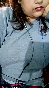 Snapshot of Sexy_Queen6 chatting on 01.24.25 Sexy Queen6 online show from 01.24.25