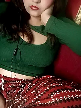 Snapshot of Sexy_Queen6 chatting on 03.05.25 Sexy Queen6 online show from 03.05.25