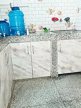 Saroj-Shah online show from 11.21.25