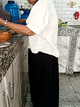 Saroj-Shah online show from 02.03.26