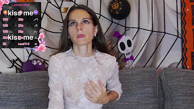 hailey peach online show from 11.01.25