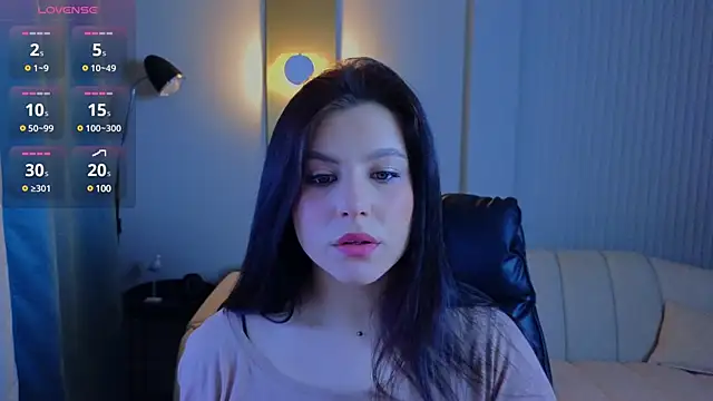 Jenna Adams  online show from 02.06.25