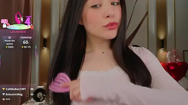 Jenna Adams  online show from 03.04.25