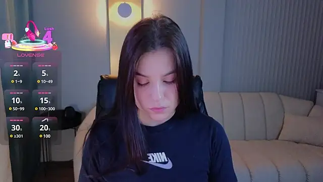 Jenna Adams  online show from 03.22.25