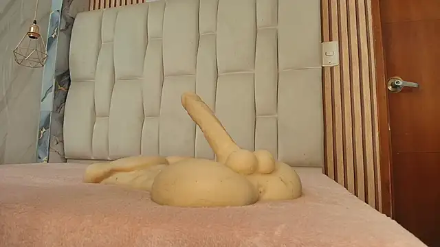 Emily Trujillo online show from 12.19.25