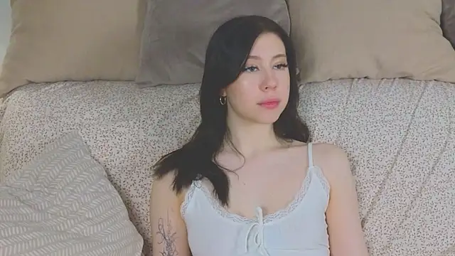 Snapshot of AnnTaint chatting on 12.14.24 AnnTaint online show from 12.14.24