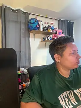 Snapshot of Mabelydani chatting on 06.21.26 Mabelydani online show from 06.21.26