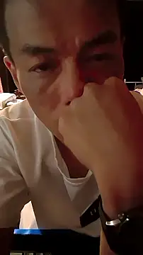 Snapshot of hkwildguy chatting on 01.05.26 hkwildguy online show from 01.05.26