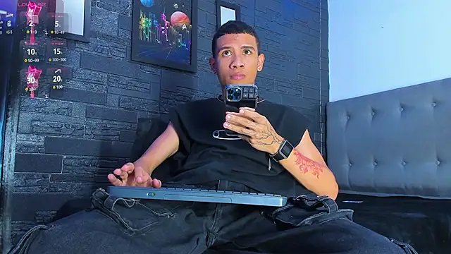 Romancartier 1 online show from 10.05.25