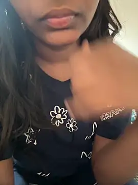 Snapshot of 85198 chatting on 02.24.26 85198 online show from 02.24.26