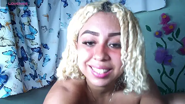 Snapshot of Lucy_White__ chatting on 06.25.26 Lucy White online show from 06.25.26