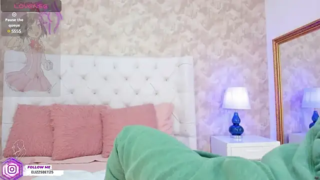 Eliza Thaylor   online show from 02.08.25