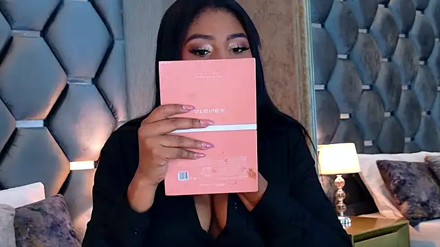 VanessaGlenn online show from 07.10.26