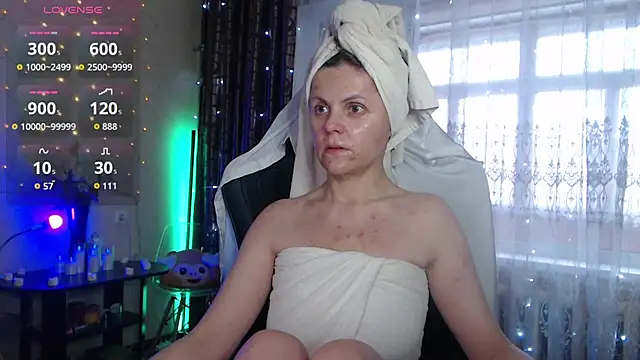 Snapshot of JessieOMays chatting on 03.25.26 JessieOMays online show from 03.25.26