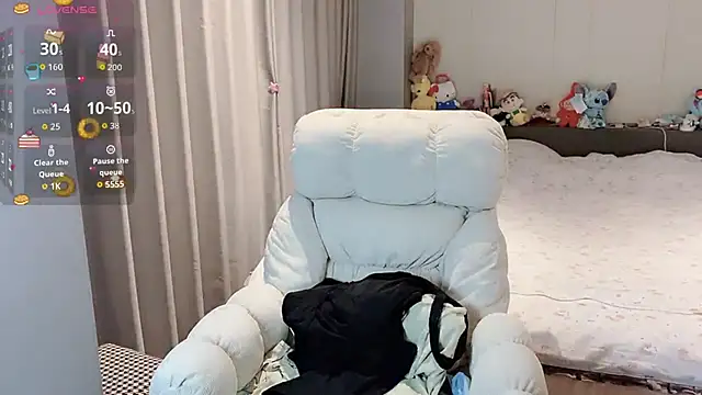 qiqi-666 online show from 10.02.25