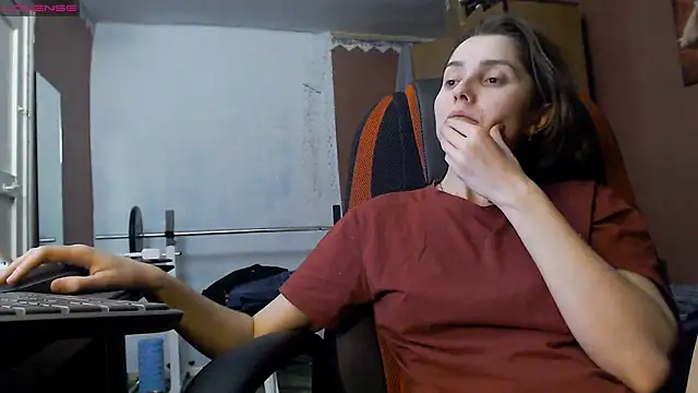 womanstrong78 online show from 02.11.25